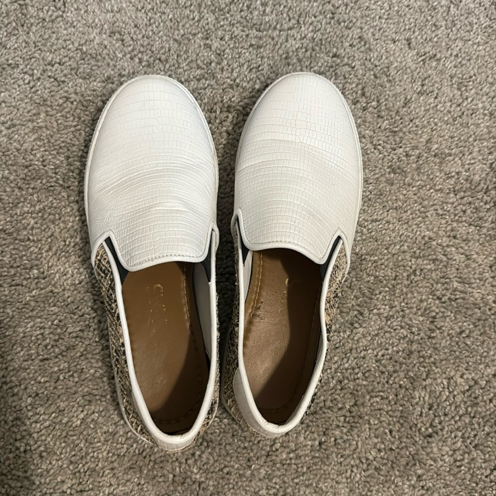 Kaanas Snakeskin Sneaker